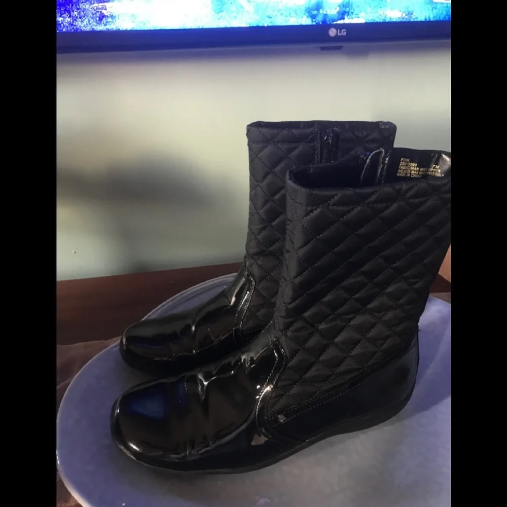 Trade plz do not buy NATURALIZER Boots